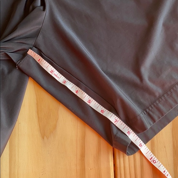 Under Armour Athletic Shorts - Picture 4 of 4